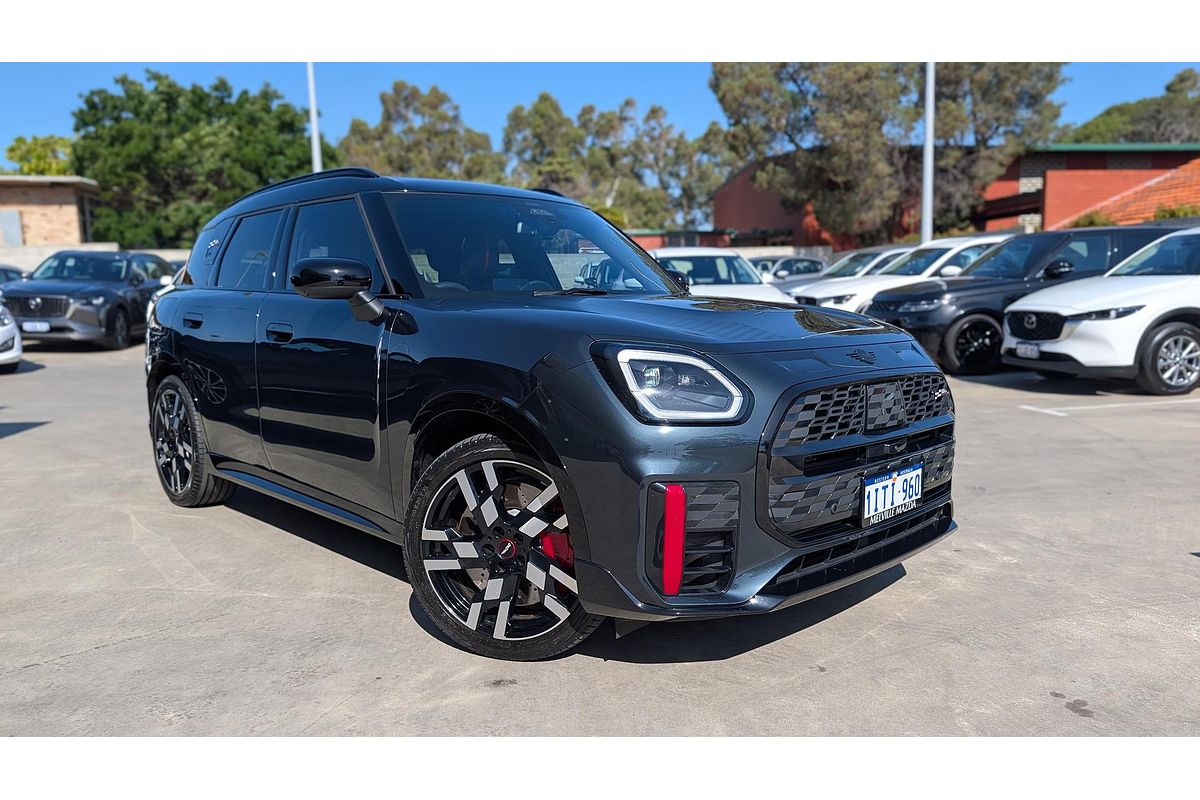 2024 MINI Countryman JCW Favoured U25