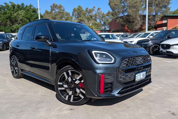 2024 MINI Countryman JCW Favoured U25