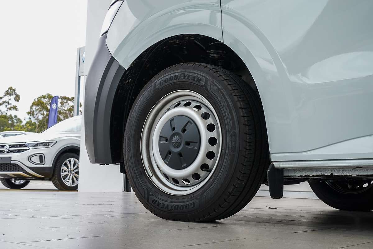2025 Volkswagen Transporter TDI390 NSN LWB Low Roof