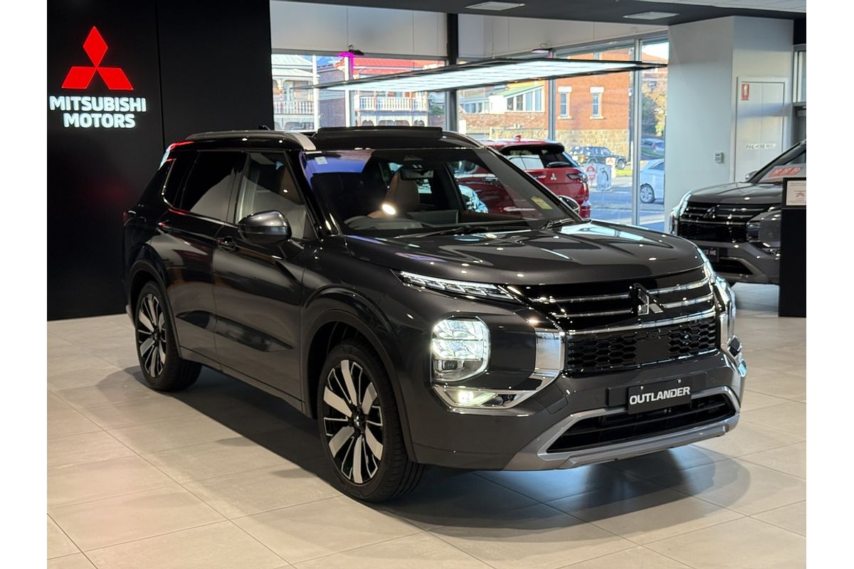 2025 Mitsubishi Outlander Exceed Tourer ZM