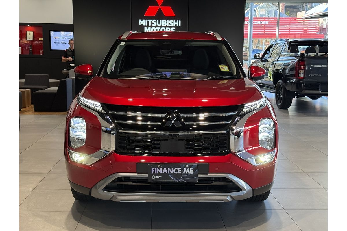 2025 Mitsubishi Outlander LS ZM