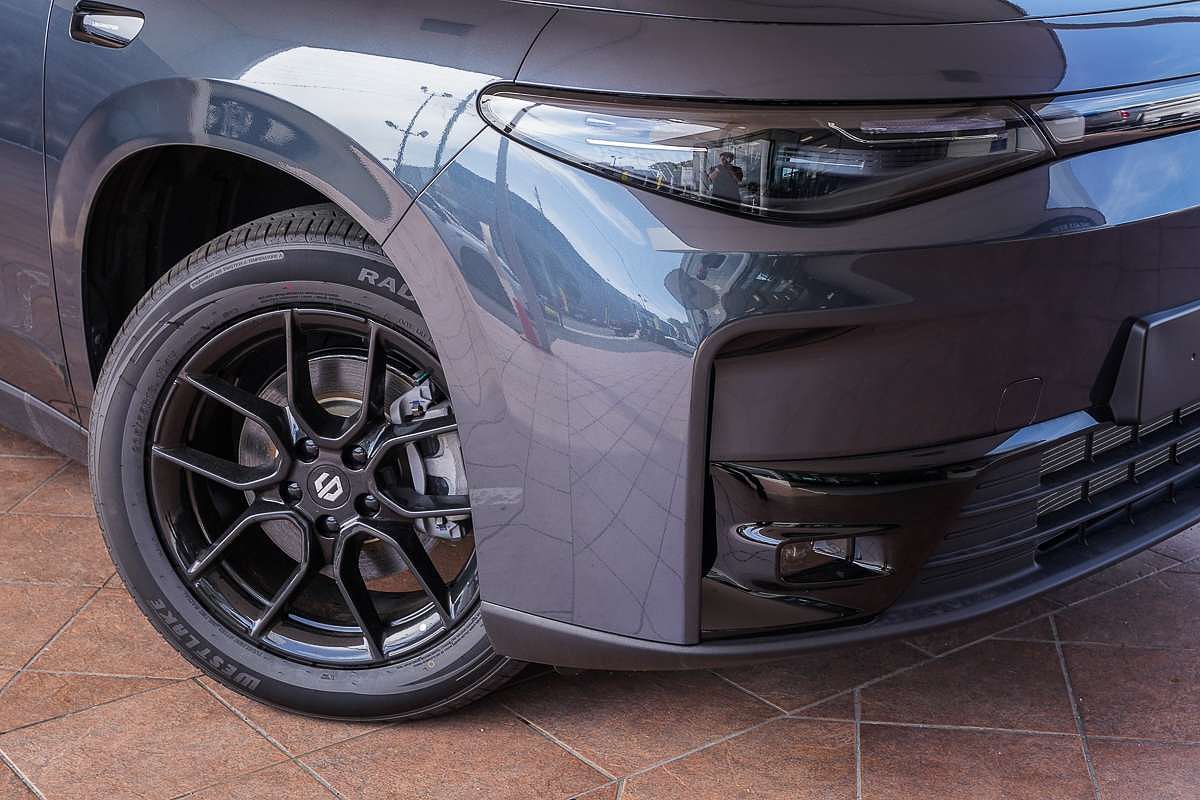 2025 Leapmotor C10 REEV Ultra Hybrid Style B11