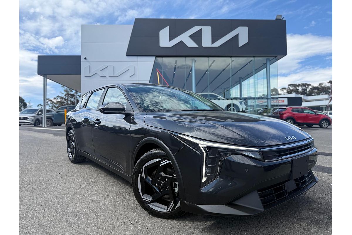 2025 Kia K4 Sport+ CL4m