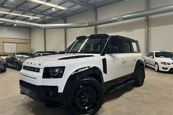 2023 Land Rover Defender 110 D300 SE L663