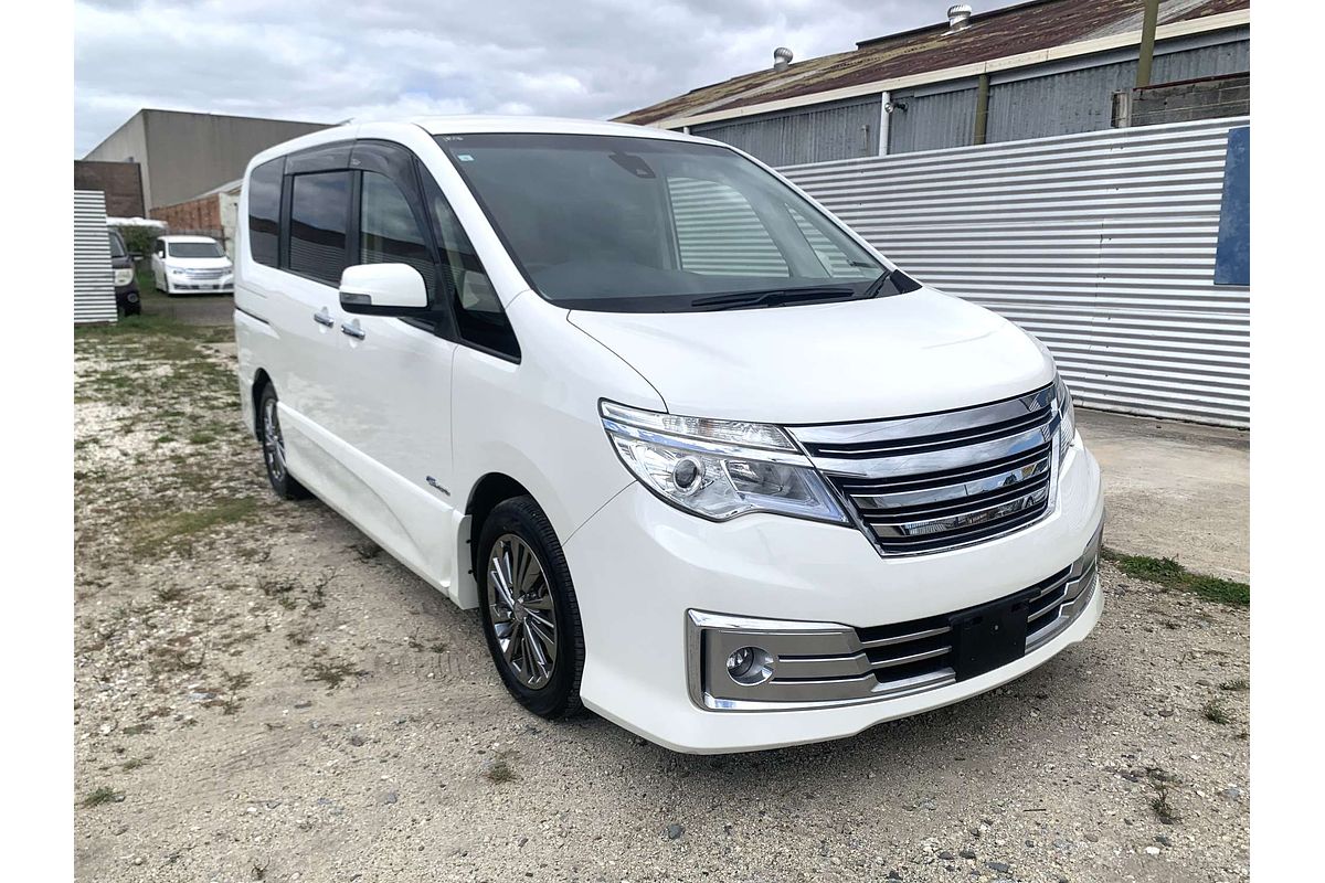 2014 Nissan Serena Rider S-Hybrid