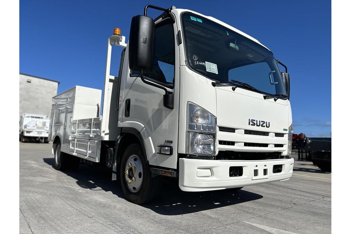 2013 Isuzu Npr200