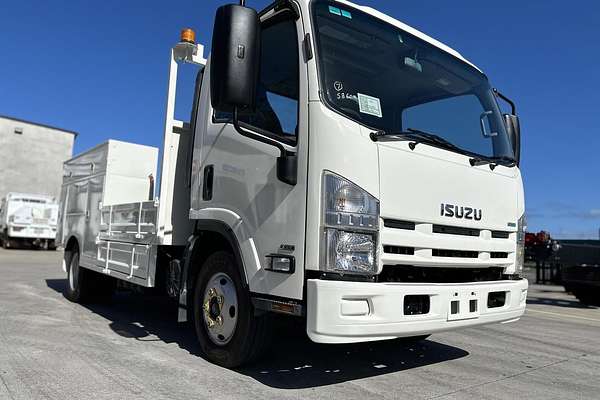 2013 Isuzu Npr200