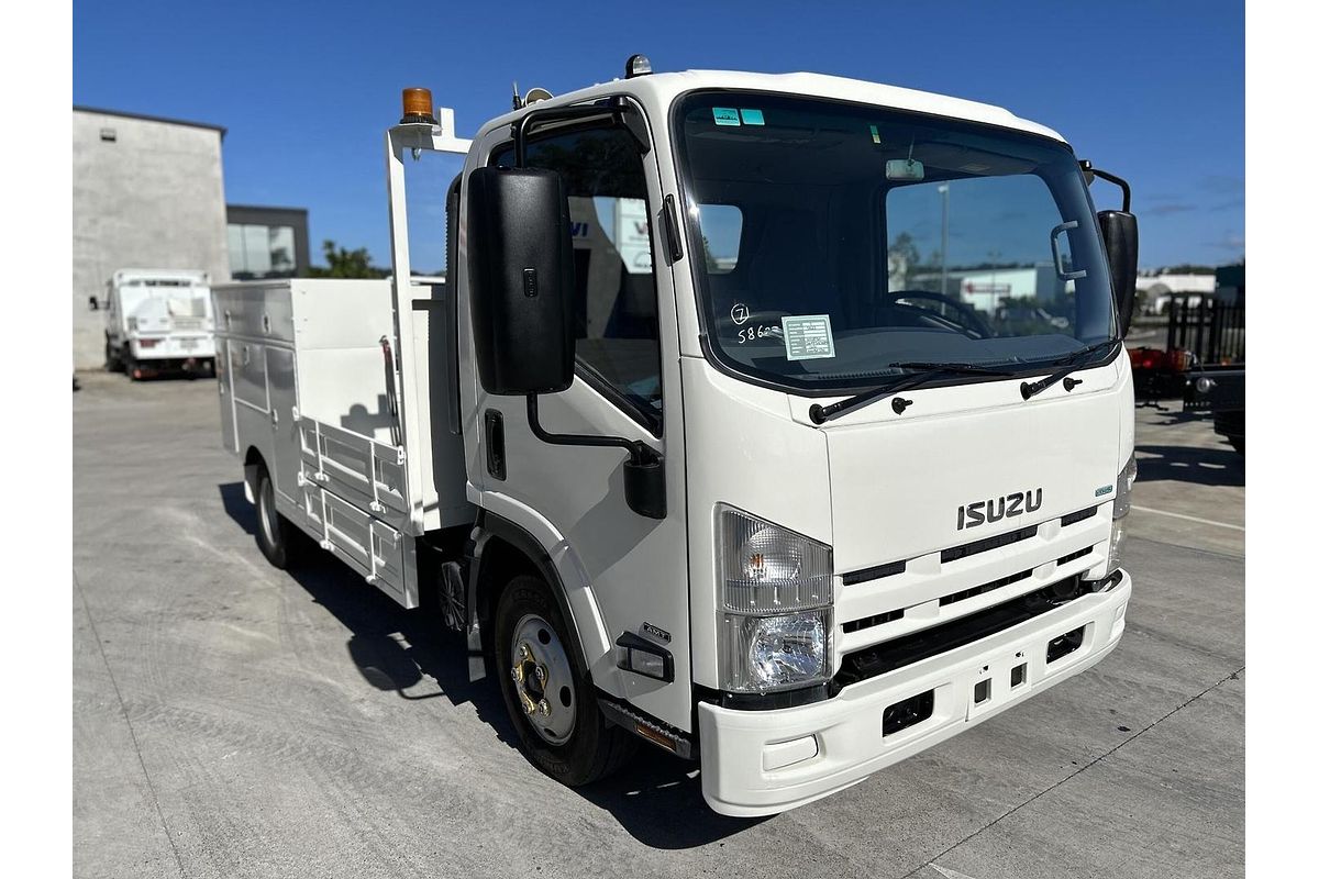 2013 Isuzu Npr200