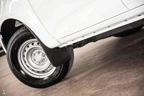 2025 Isuzu D-MAX SX 4X4 thumb-12