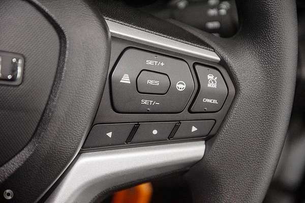 2025 Isuzu D-MAX SX 4X4 thumb-13