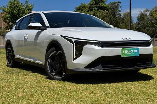2025 Kia K4 Sport CL4m