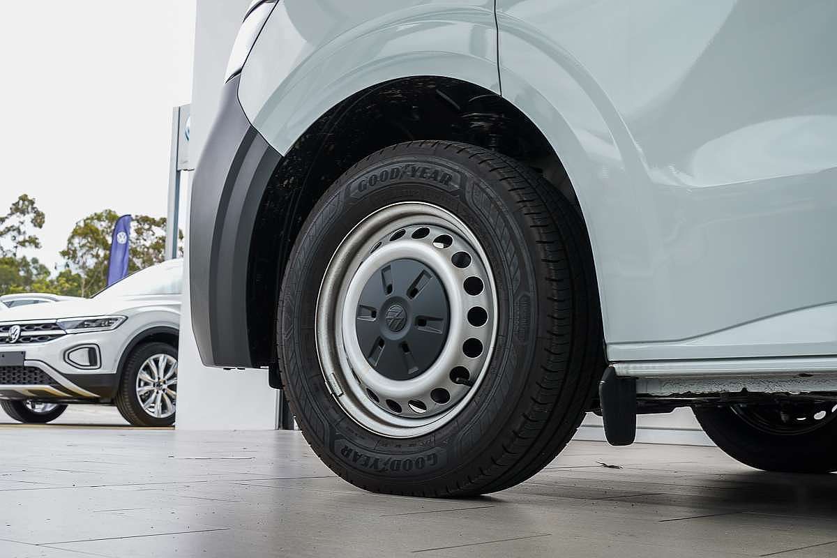 2025 Volkswagen Transporter TDI390 NSN LWB Low Roof