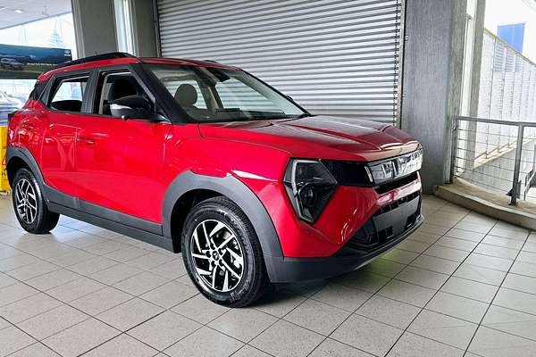2025 Mahindra XUV3XO AX5L
