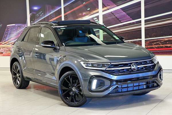 2025 Volkswagen T-Roc 140TSI R-Line D11