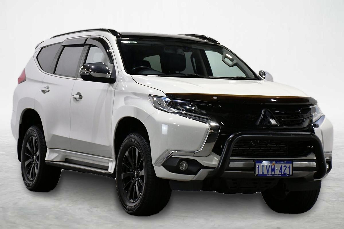 2019 Mitsubishi Pajero Sport Black Edition QE