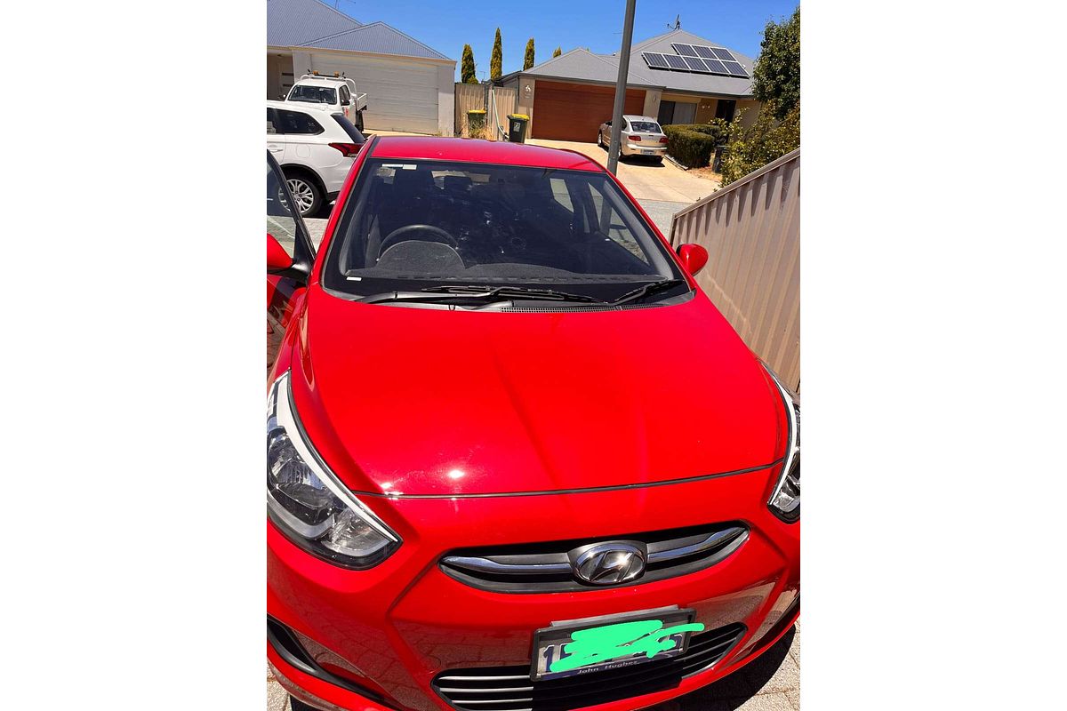 2015 Hyundai Accent Active RB2