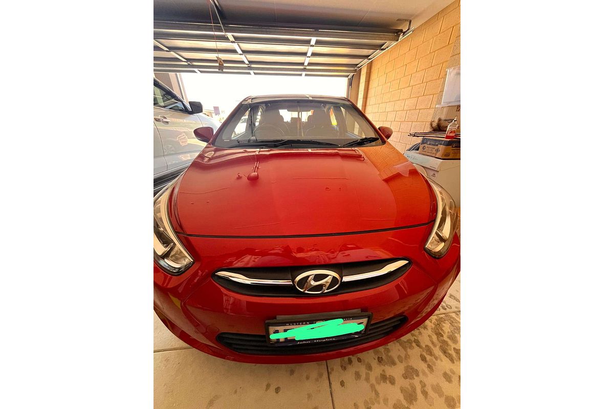 2015 Hyundai Accent Active RB2