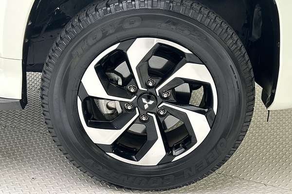 2024 Mitsubishi Pajero Sport GLS QG thumb-9