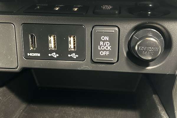 2024 Mitsubishi Pajero Sport GLS QG thumb-16