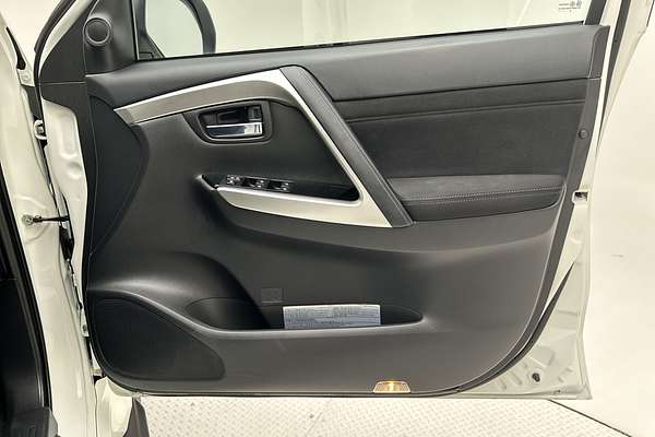 2024 Mitsubishi Pajero Sport GLS QG thumb-18