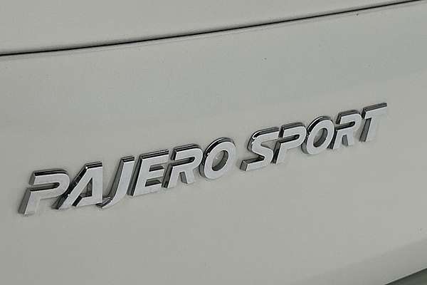 2024 Mitsubishi Pajero Sport GLS QG thumb-21