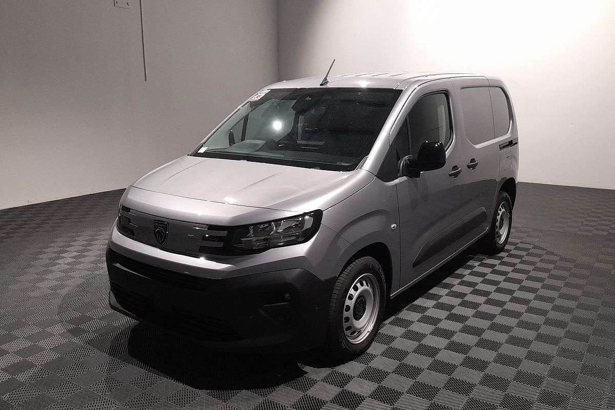 2024 Peugeot Partner Pro K9 SWB Low Roof image 3