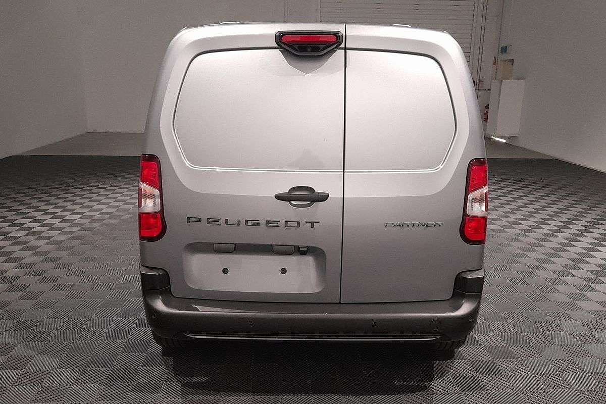 2024 Peugeot Partner Pro K9 SWB Low Roof image 9