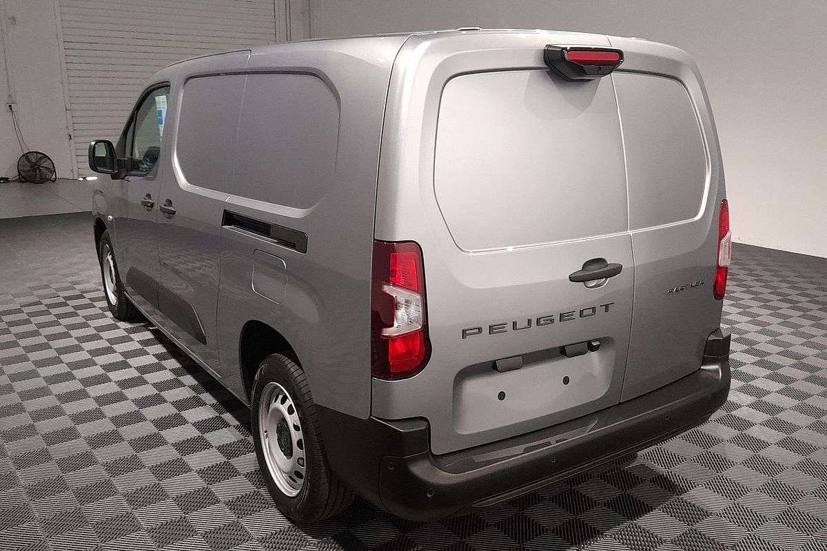 2025 Peugeot Partner Pro K9 LWB Low Roof image 8