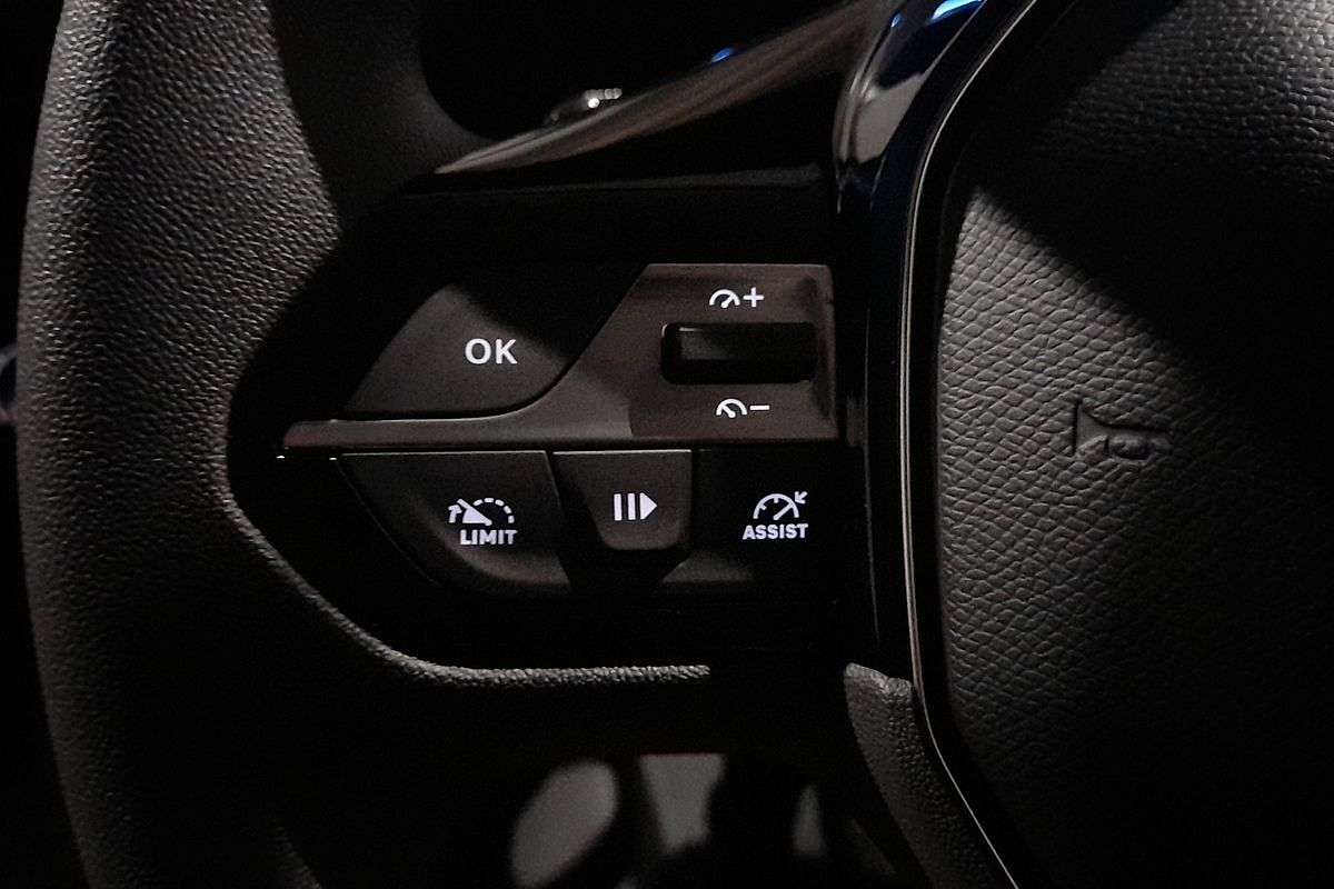 2025 Peugeot Partner Pro K9 LWB Low Roof image 32