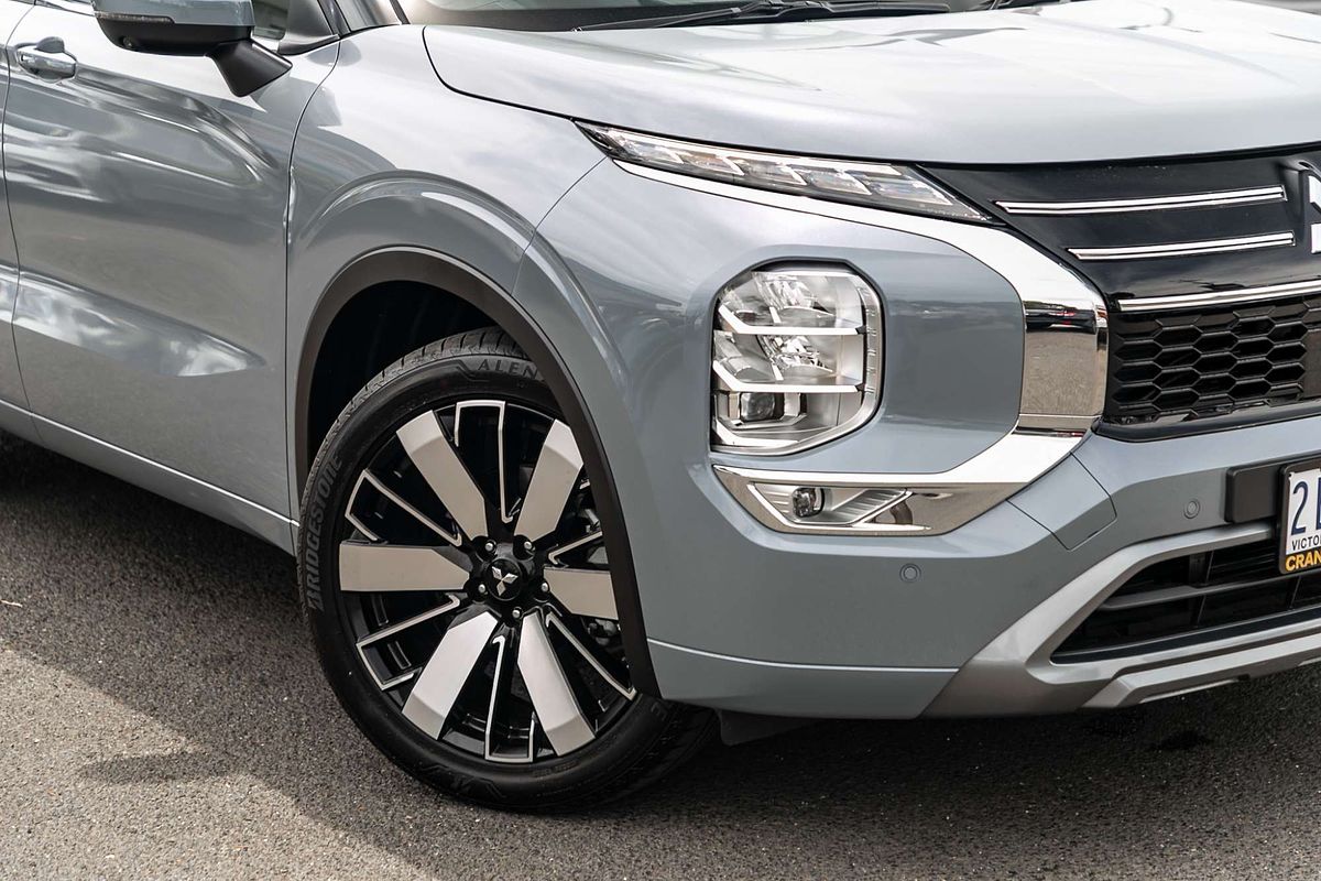 2025 Mitsubishi Outlander Exceed ZM