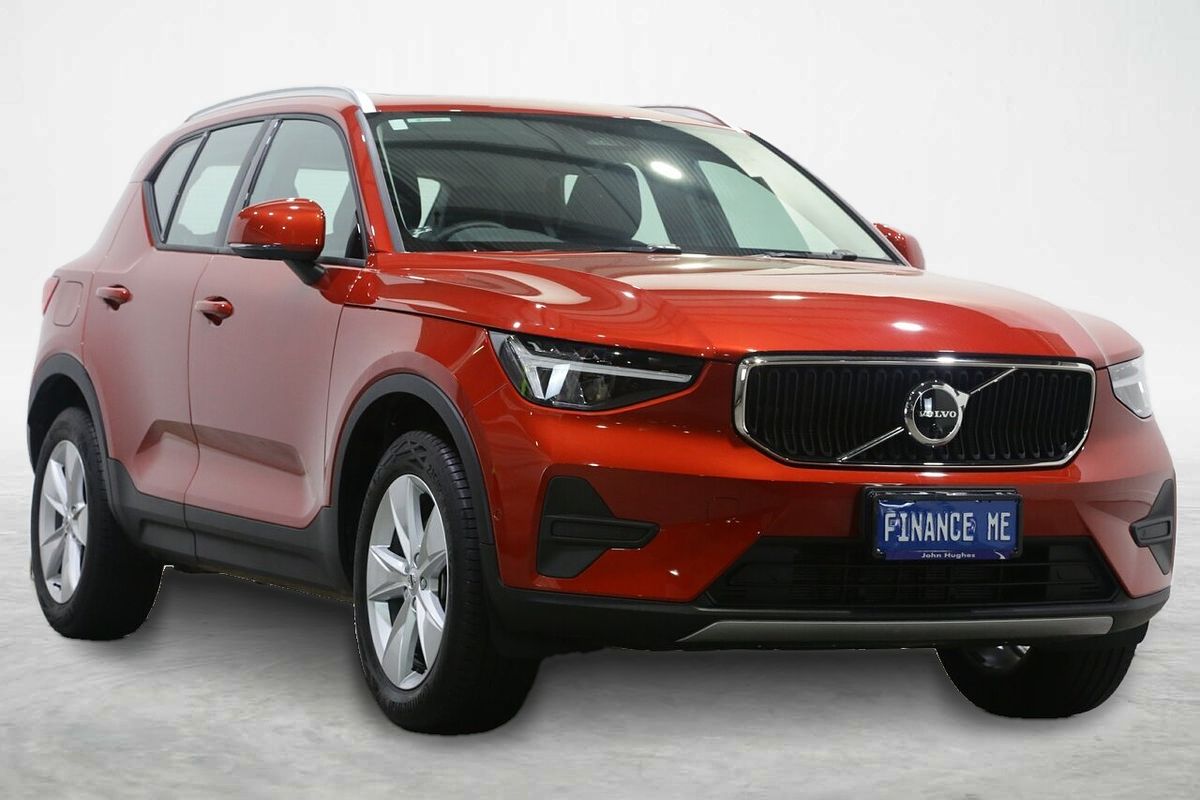 2022 Volvo XC40 Ultimate B4 Bright