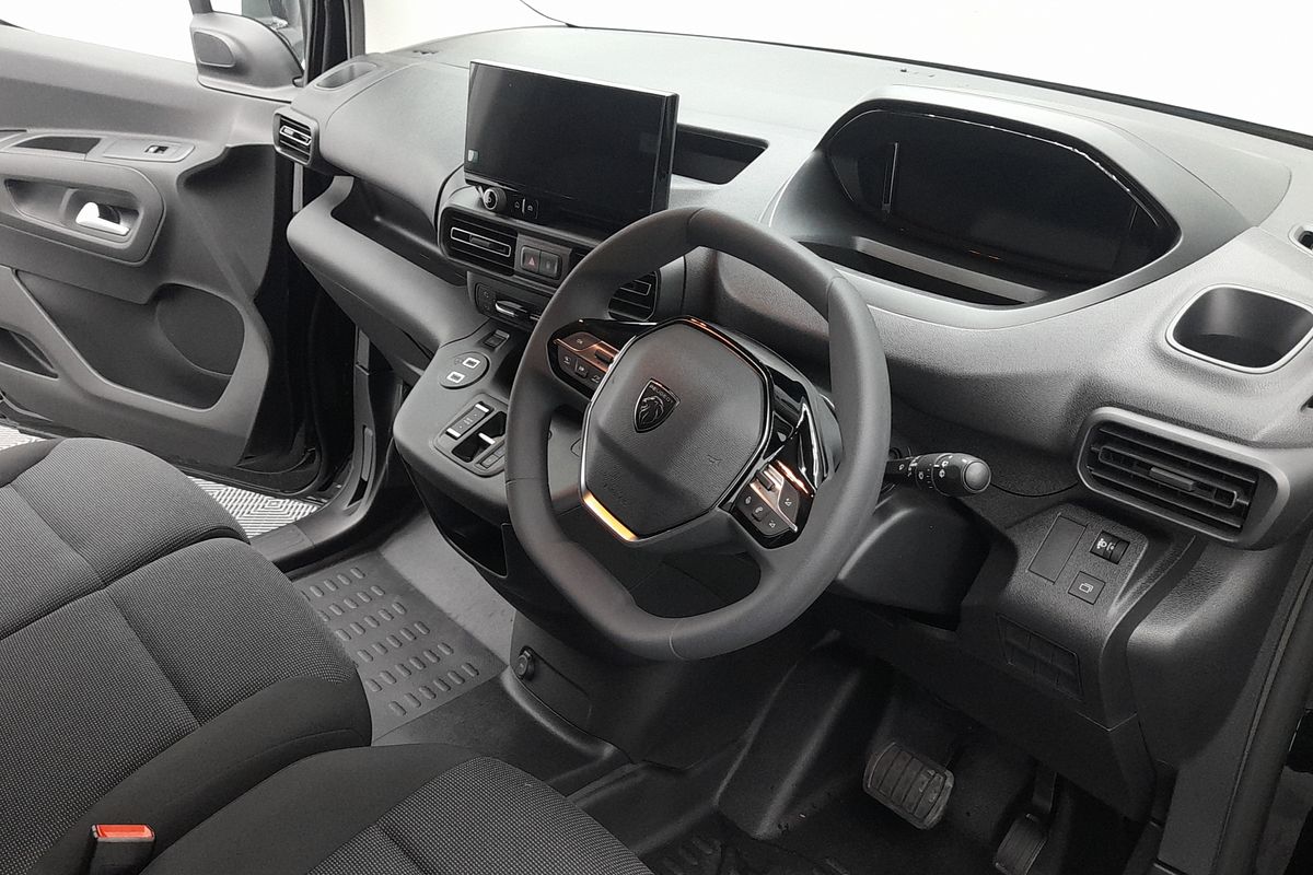 2025 Peugeot Partner Premium K9 SWB Low Roof