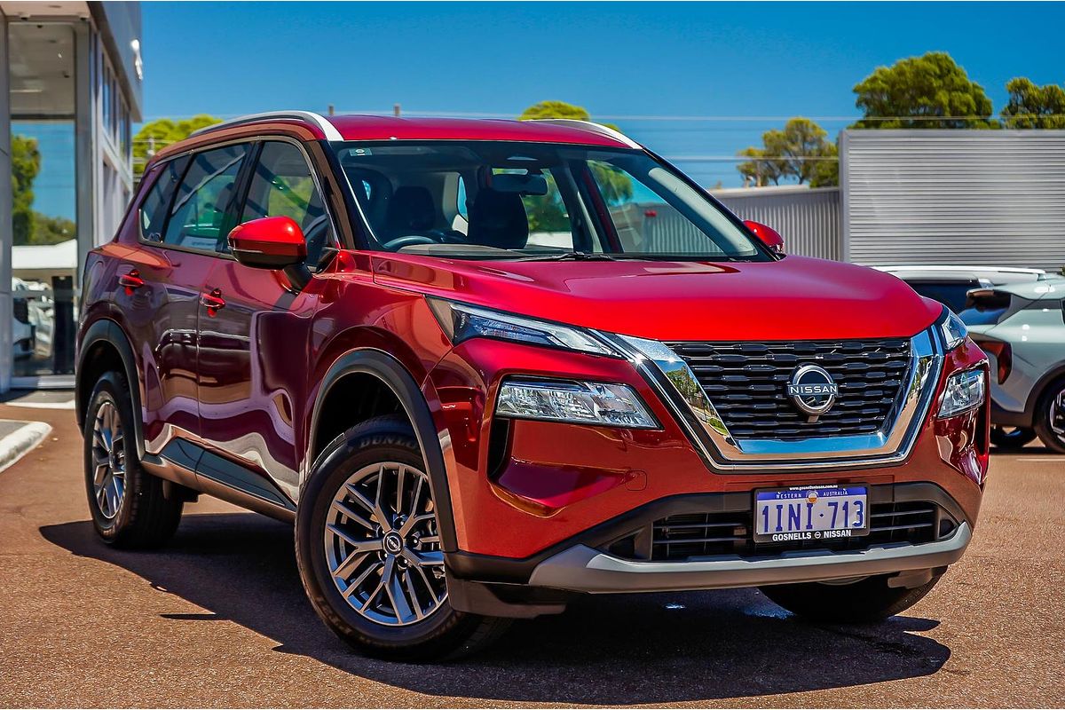 2025 Nissan X-TRAIL ST T33