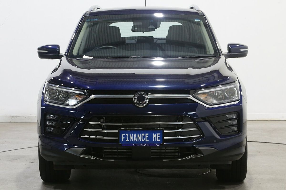 2023 KGM Korando ELX C300