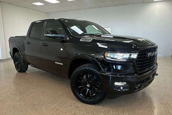 2025 RAM 1500 Laramie Sport Hurricane SO RamBox DT 4X4 SWB