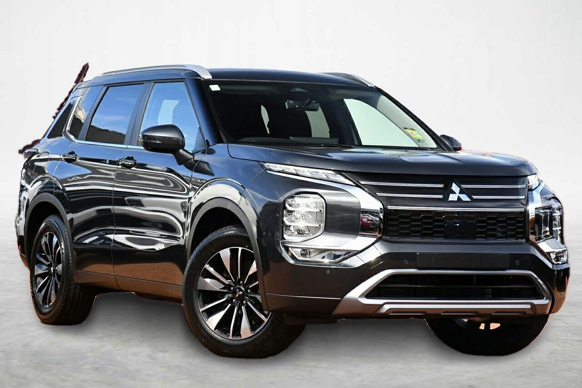 2025 Mitsubishi Outlander LS ZM