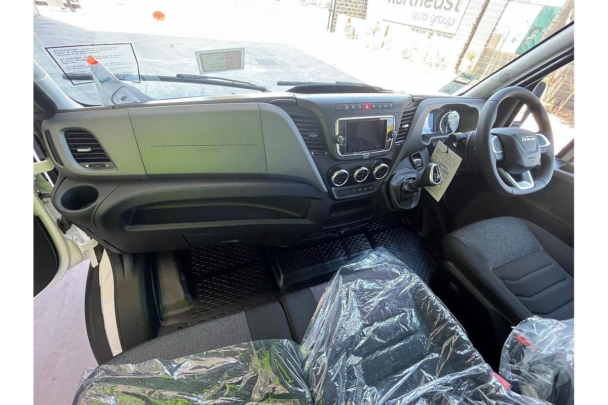 2025 IVECO Daily 50C-180 (HI-MATIC) image 18