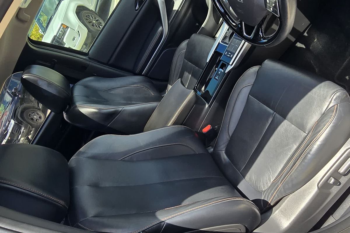 2018 Mitsubishi Eclipse Cross Exceed YA