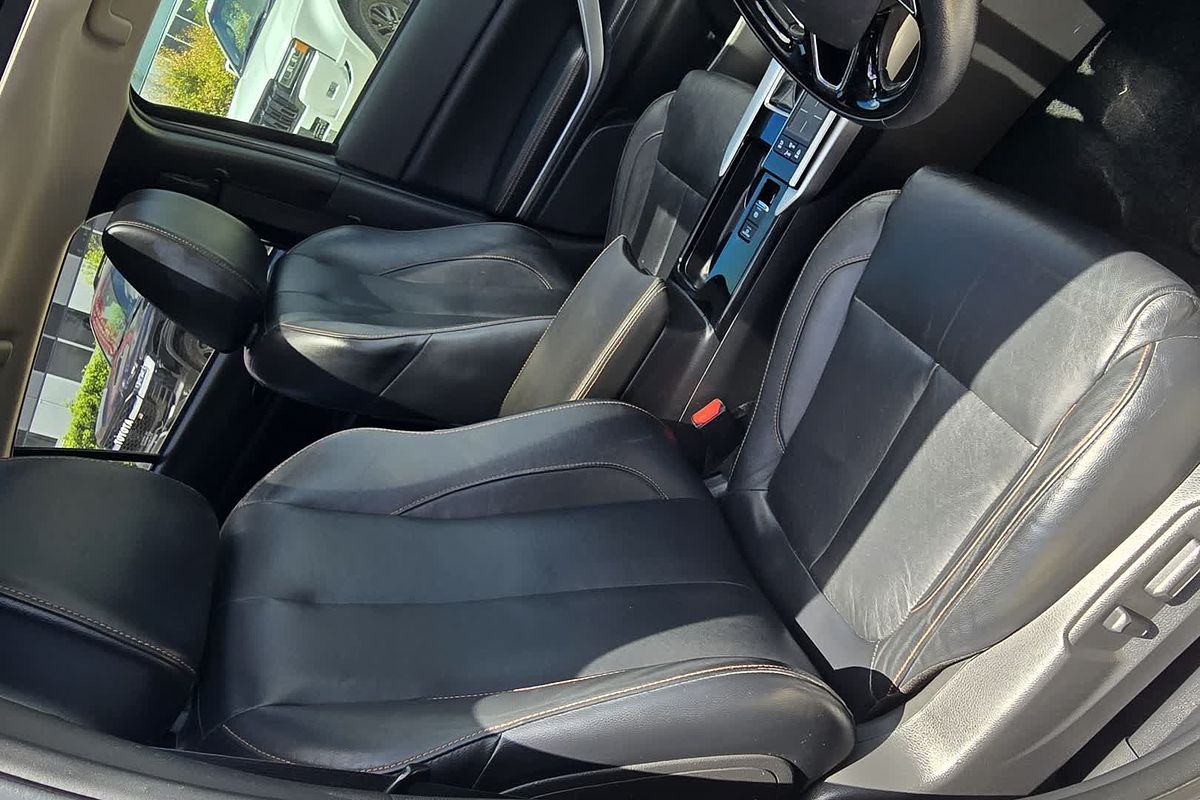 2018 Mitsubishi Eclipse Cross Exceed YA