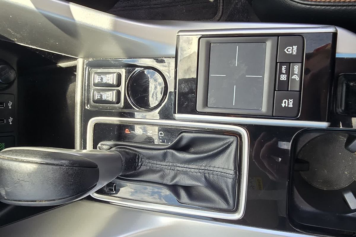 2018 Mitsubishi Eclipse Cross Exceed YA