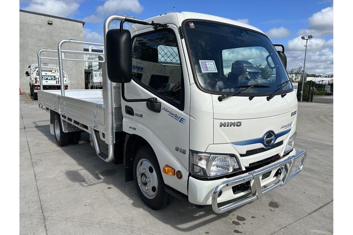 2025 Hino 300 616 Hybrid