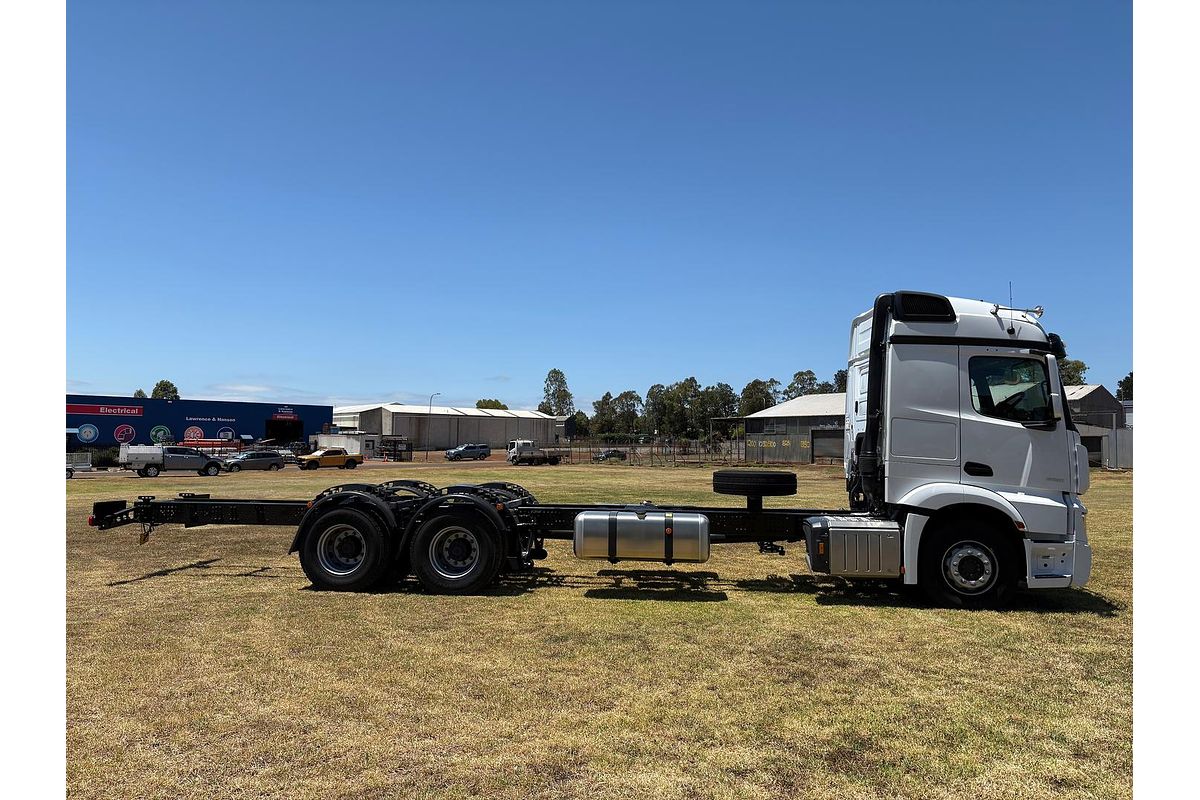 2026 Mercedes-Benz Actros 2651 image 4