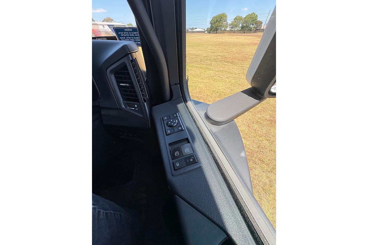 2026 Mercedes-Benz Actros 2651 image 13