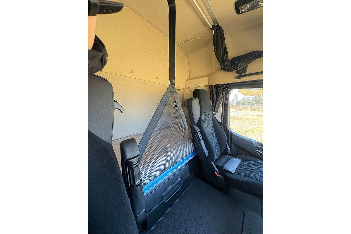 2026 Mercedes-Benz Actros 2651 image 18
