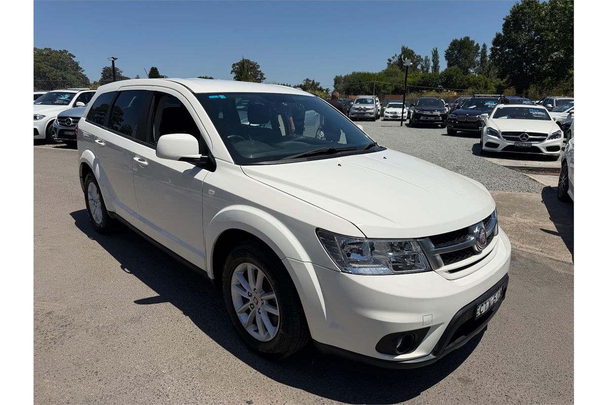 2014 Fiat Freemont Base JF