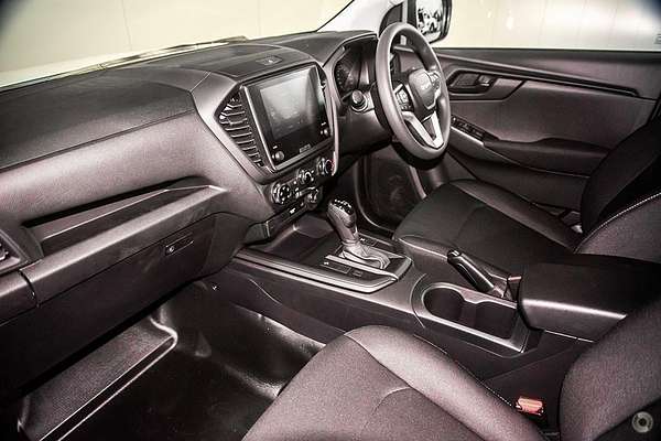2026 Isuzu D-MAX SX 4X4 thumb-6