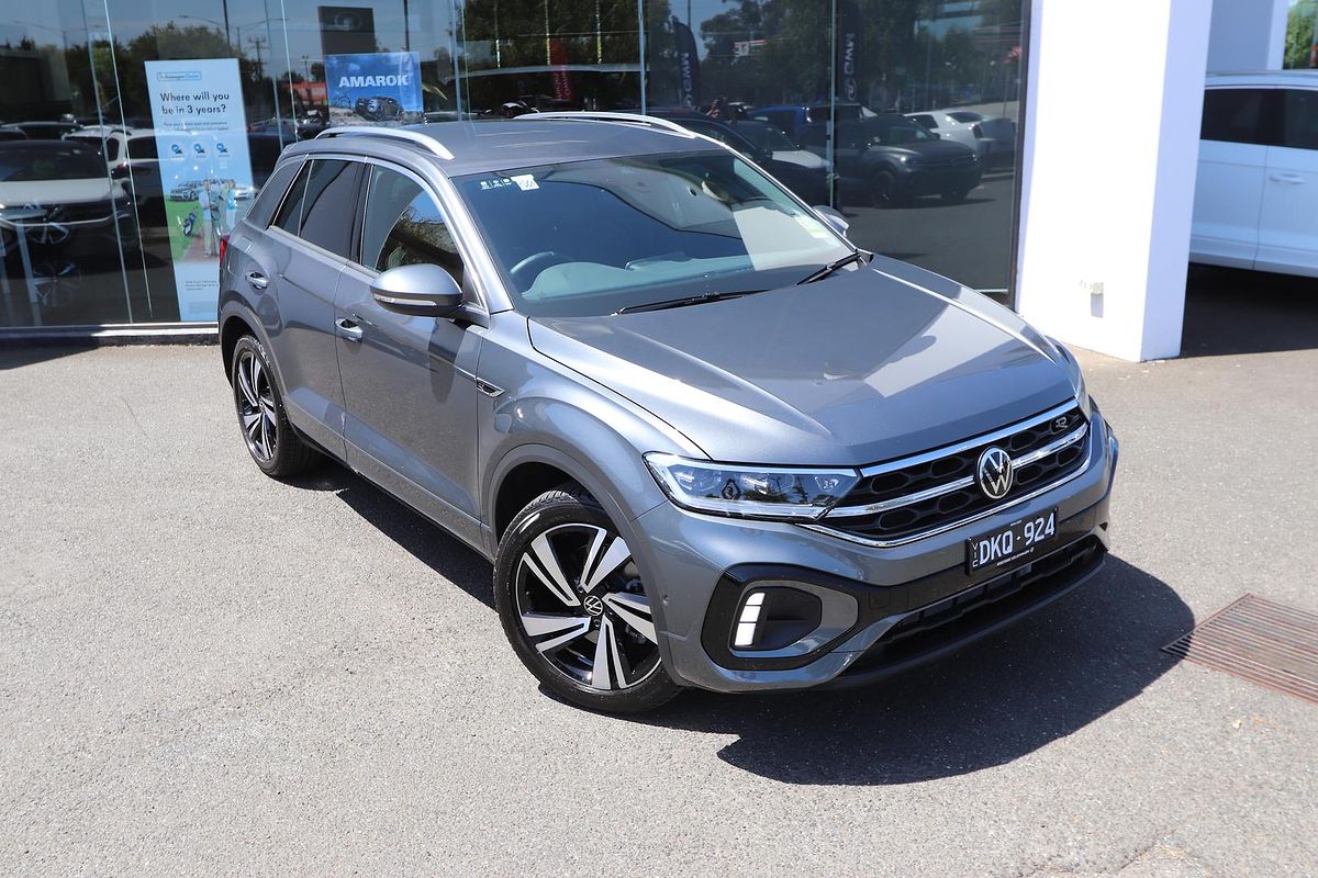 2026 Volkswagen T-Roc 140TSI R-Line D11