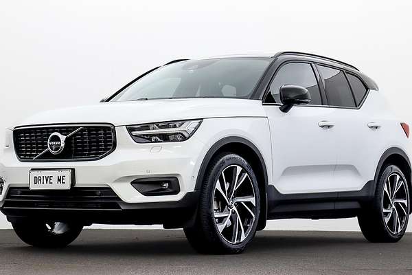 2020 Volvo XC40 T5 R-Design