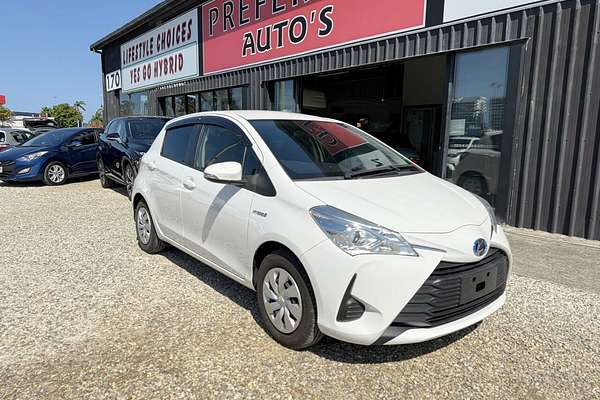 2019 Toyota VITZ F (HYBRID) NHP130