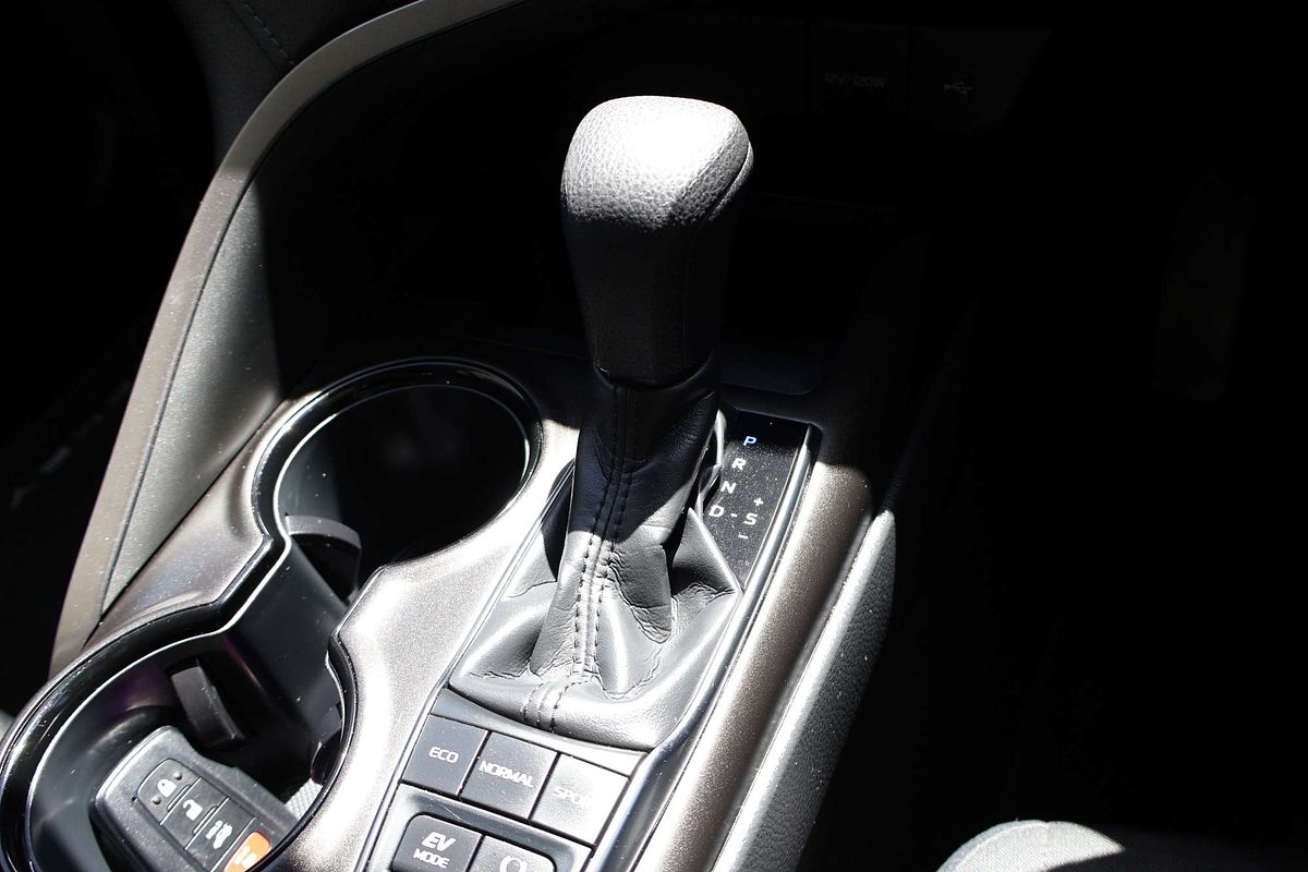 2024 Toyota Camry Ascent AXVH70R